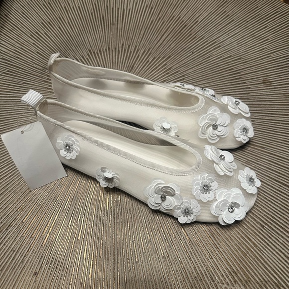 H&M White Appliqué Ballet Flats - Picture 4 of 4
